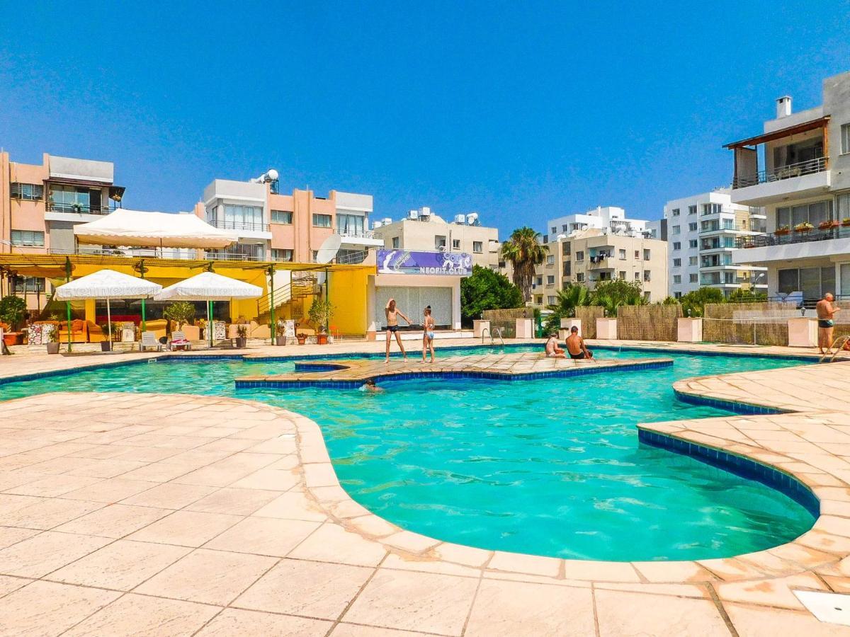 Rix Apartments Kyrenia  Exterior photo
